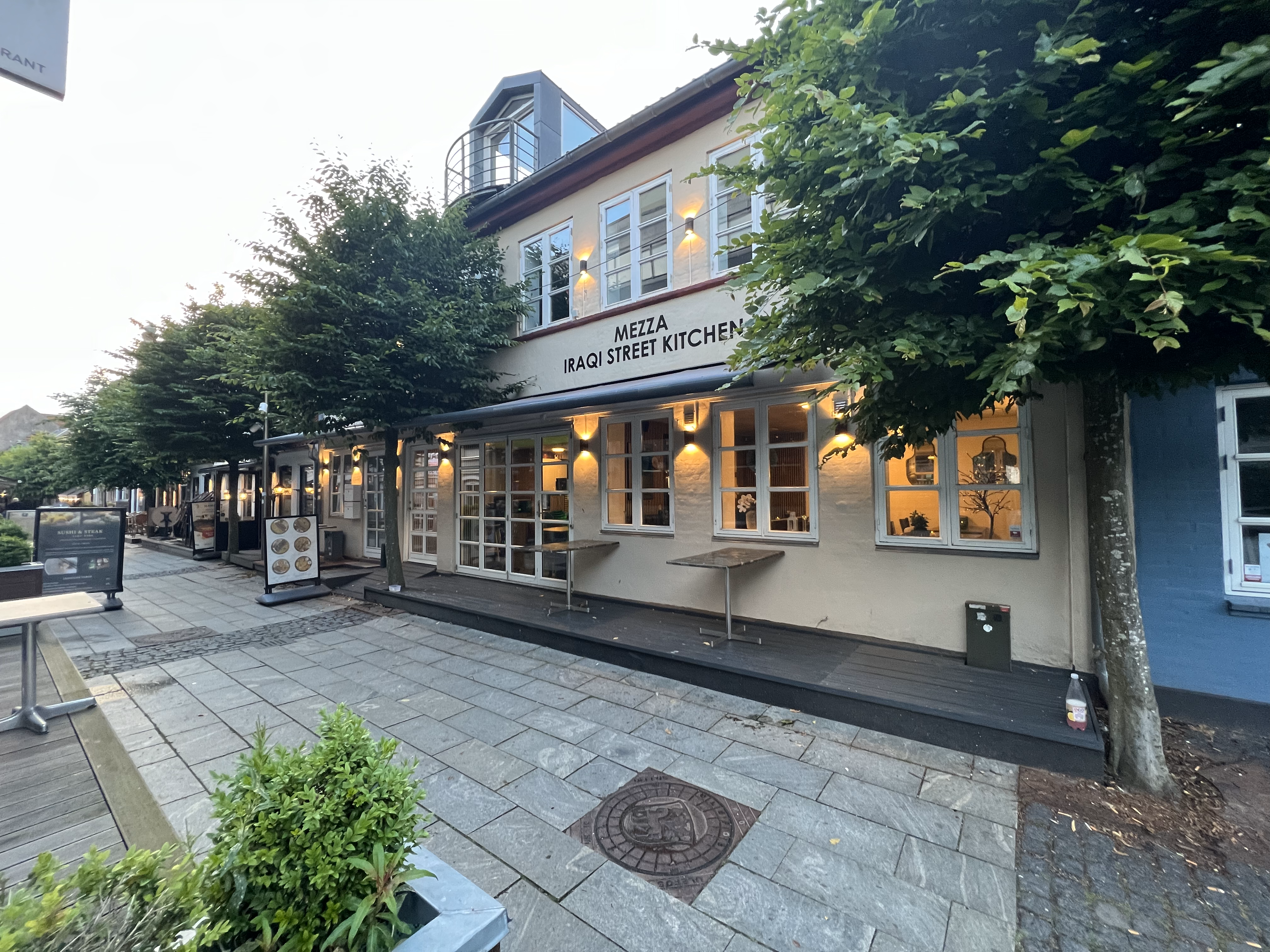 Udvendig facade af Mezza Iraqi Street Kitchen i Grønnegade, Horsens